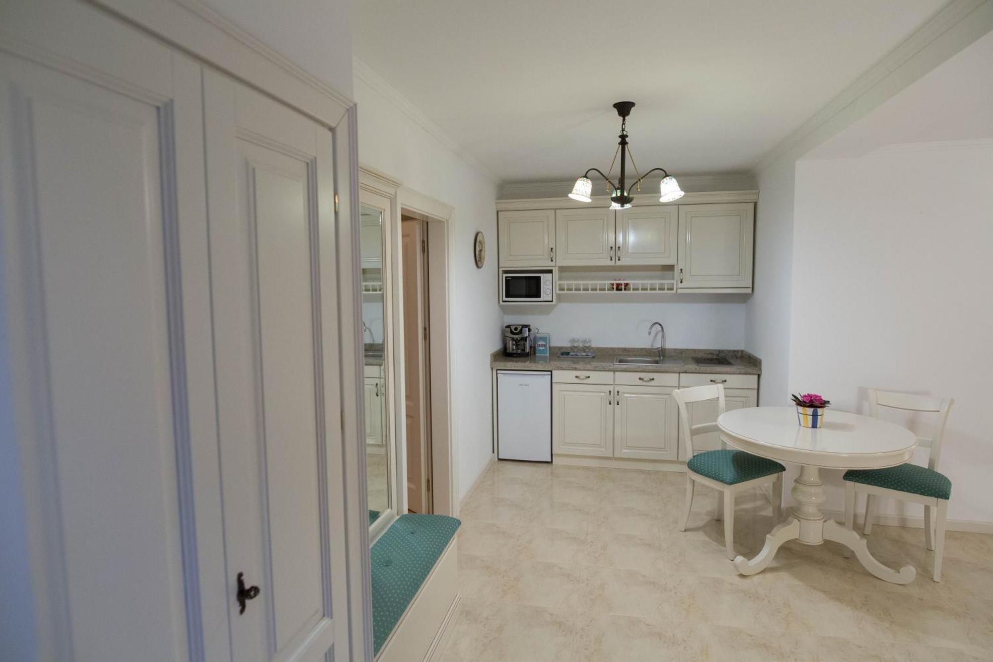 Baroc Apartments & Studio Sibiu Kamer foto